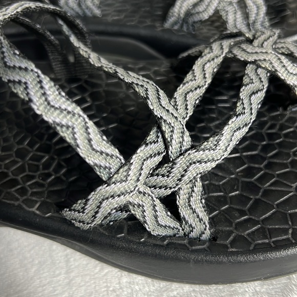 Chaco Updraft Ecotread Gray Wave Double Strap Toe Loop Sandals 10 - Picture 3 of 10